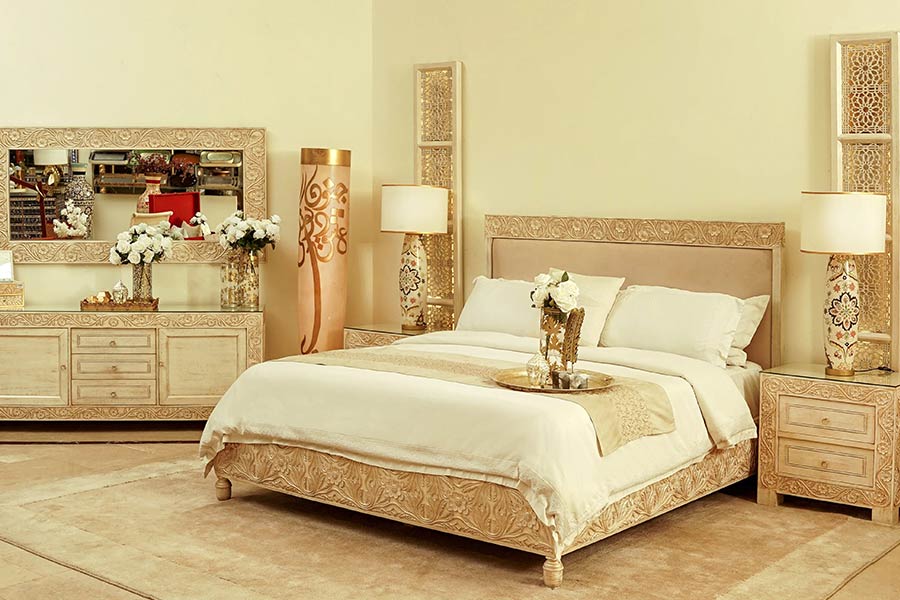 پیش از خرید سرویس خواب عروس، به ابعاد سرویس خواب و تناسب آن با متراژ و معماری اتاق توجه کنید.